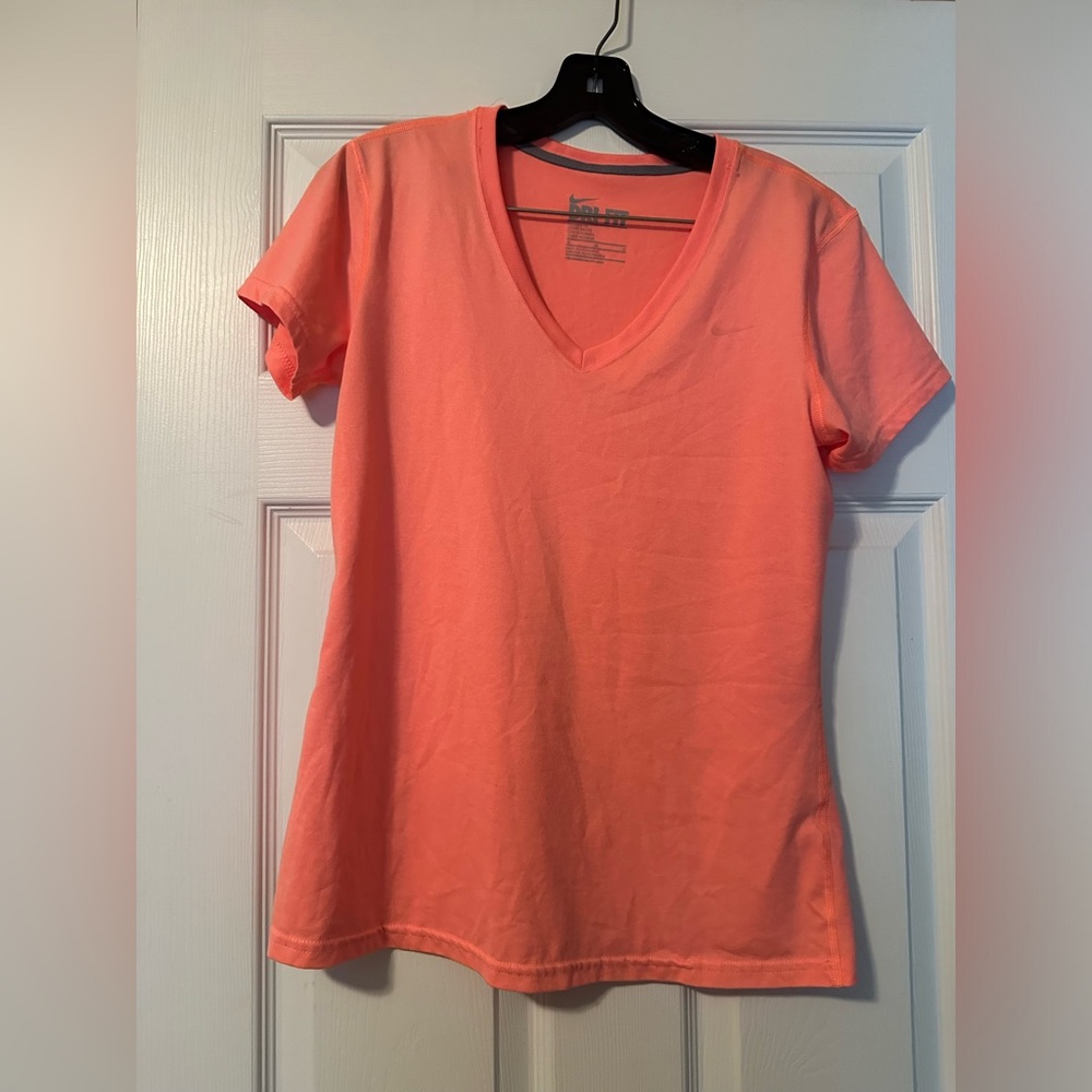 Dri-fit Nike tee